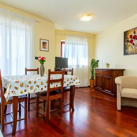 Yoyo Appartement Štinjan